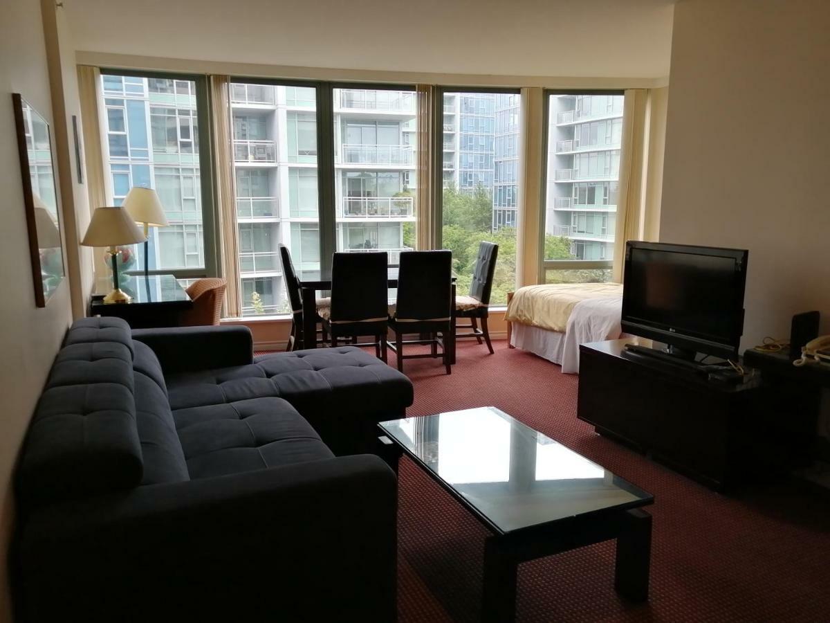 Vancouver Airport Condos Richmond Exteriör bild